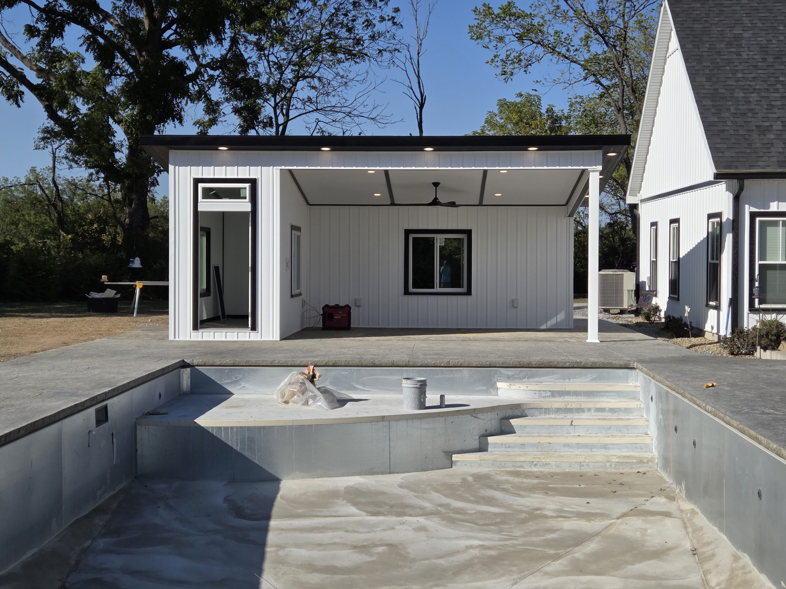 Pool House